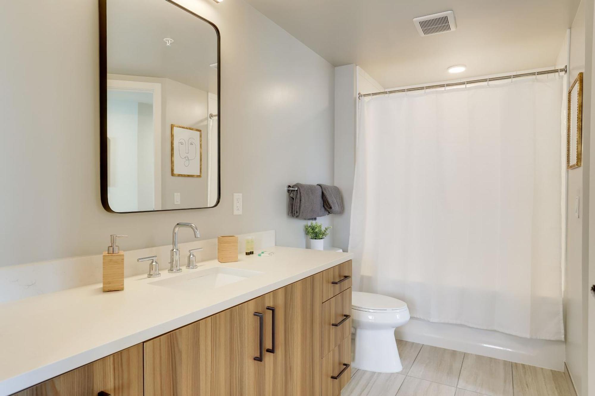 Stylish Condo At Clarendon With Rooftop Views Arlington Buitenkant foto