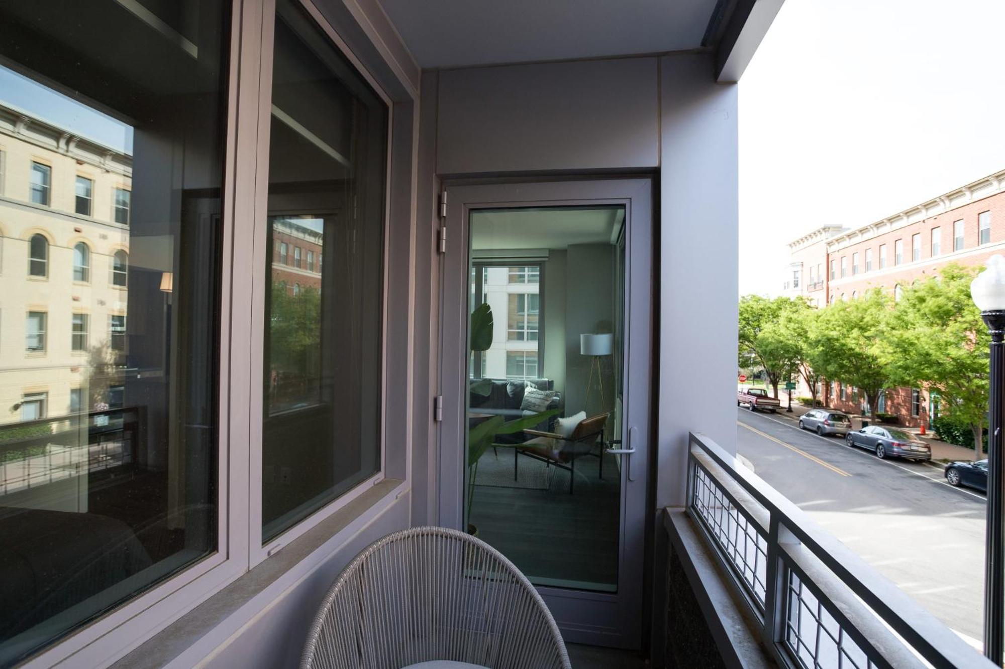 Stylish Condo At Clarendon With Rooftop Views Arlington Buitenkant foto