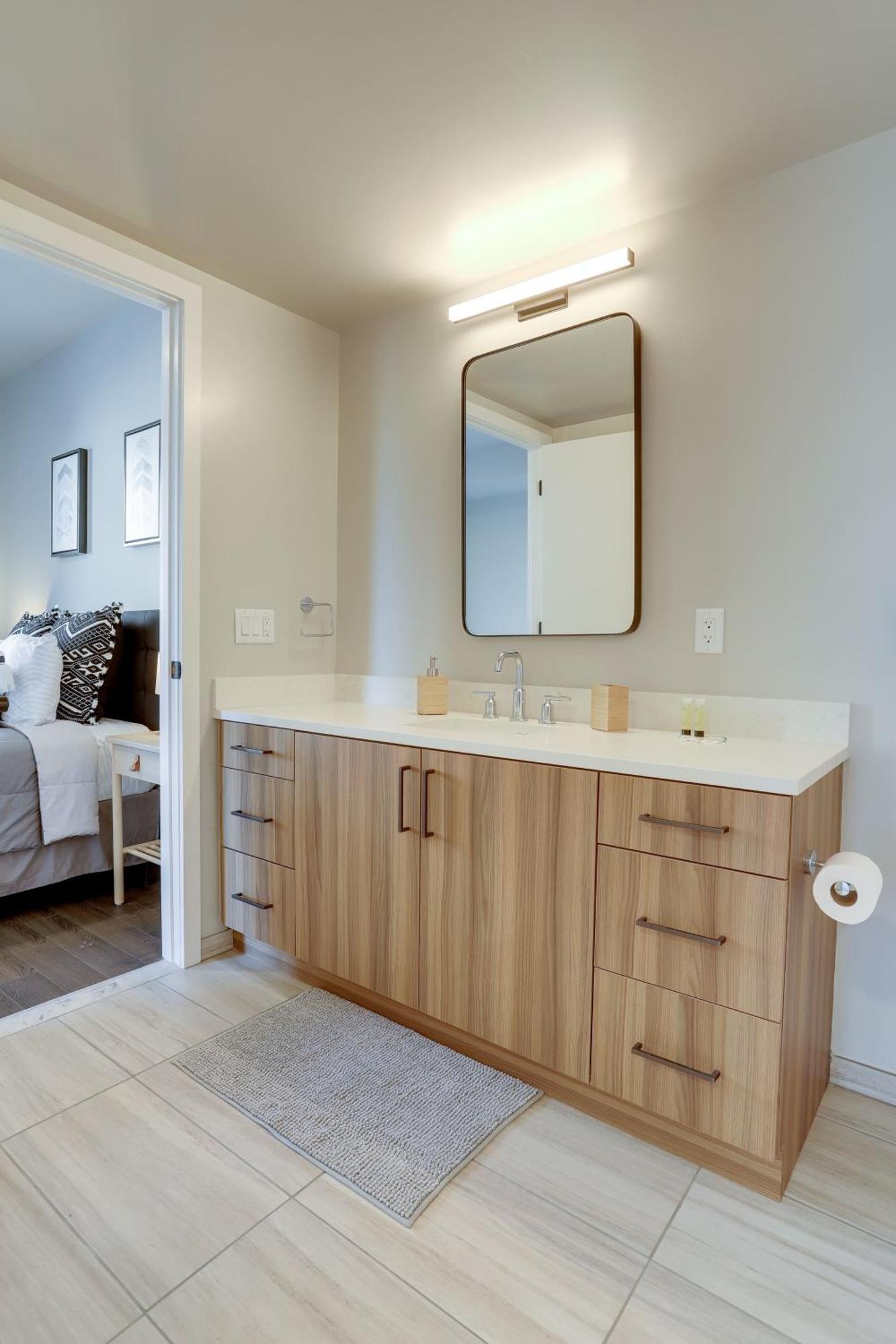 Stylish Condo At Clarendon With Rooftop Views Arlington Buitenkant foto